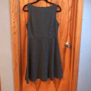 A line sleeveless dress
